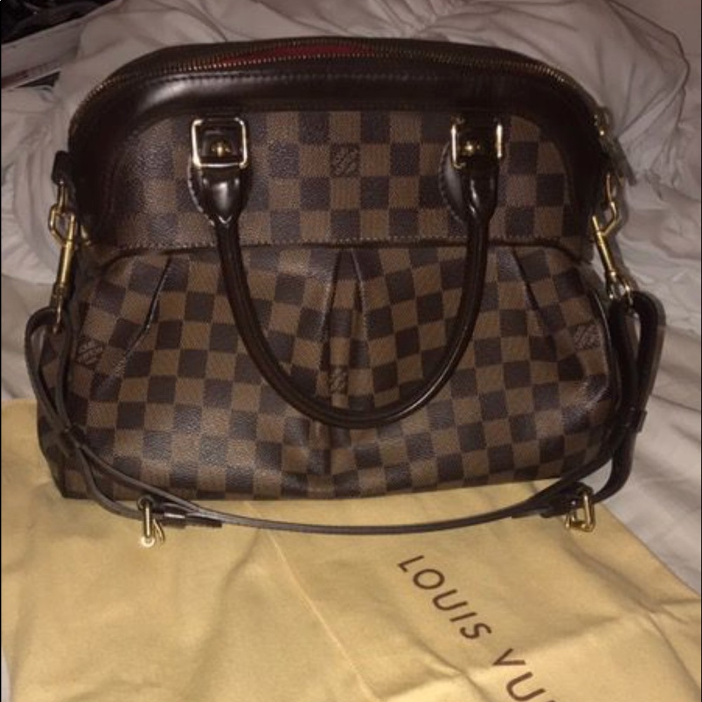 Sold ! Sold ! Lv Trevi pm